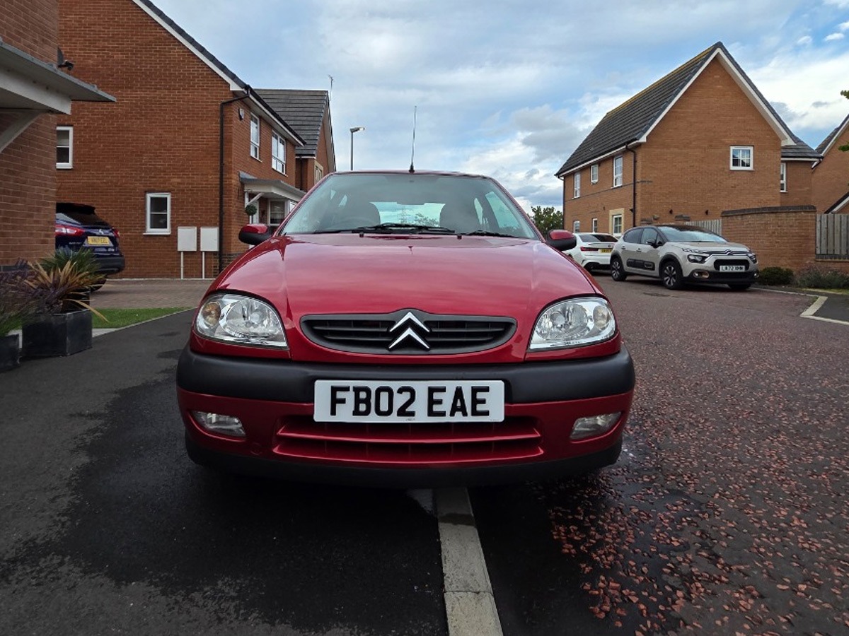 2002 Citroen Saxo Image 1