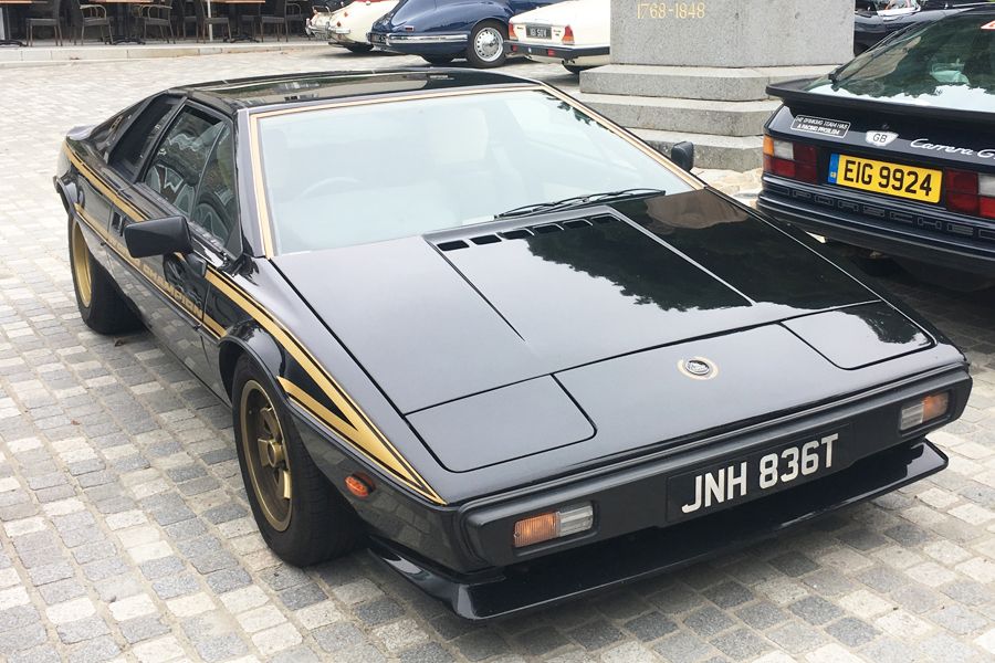 1979 Lotus Esprit Image 1