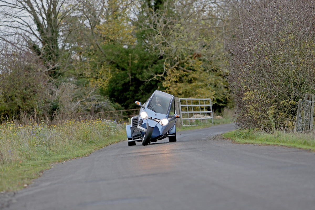 2007 Carver One Image 3