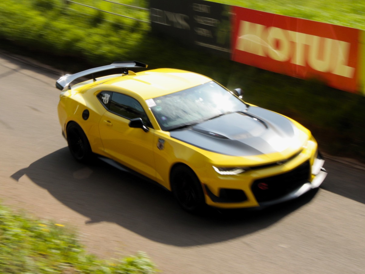 2018 Chevrolet Camaro Image 3