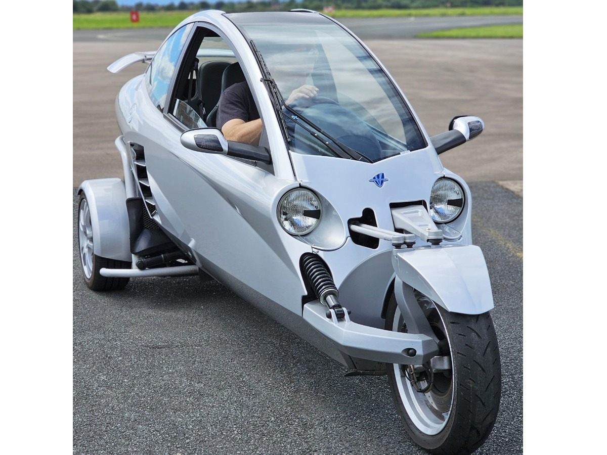 2008 Carver One Image 1