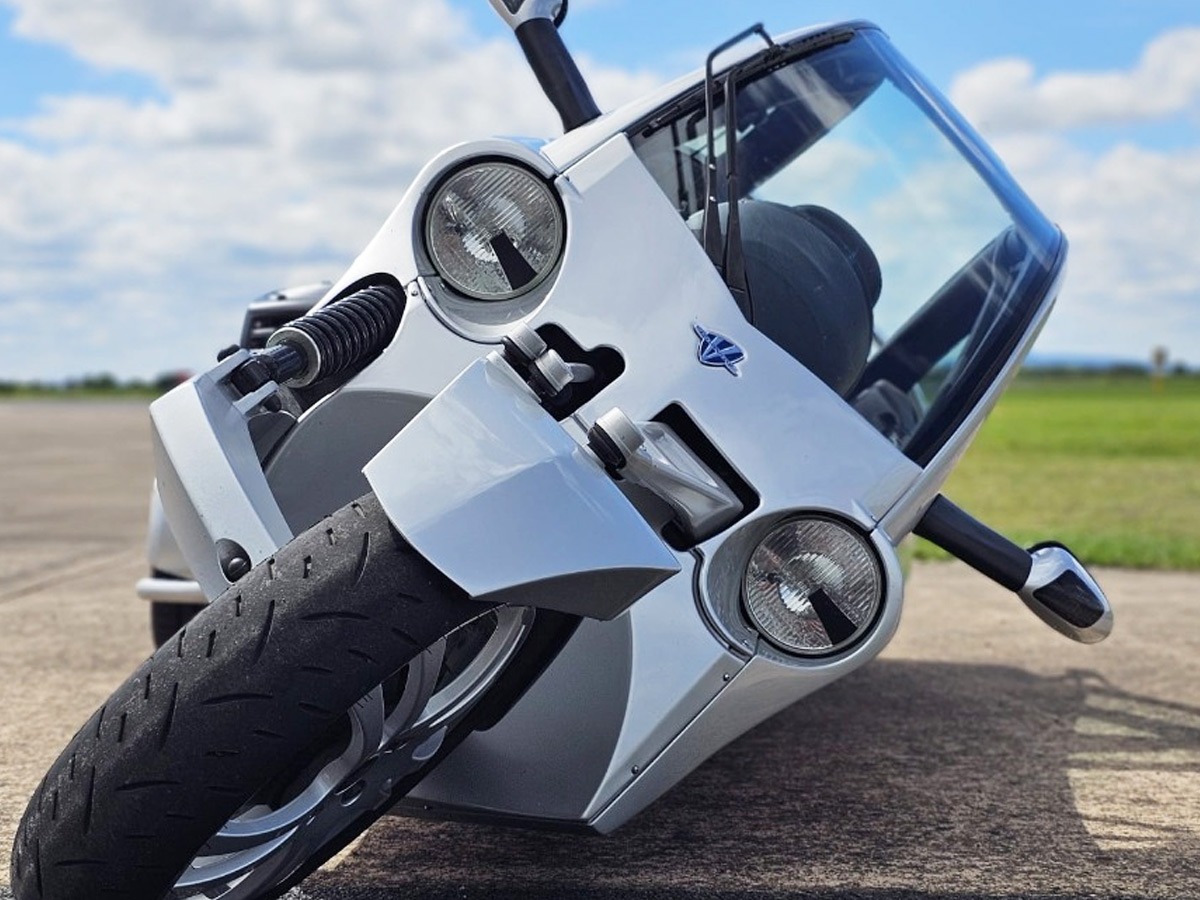 2008 Carver One Image 4