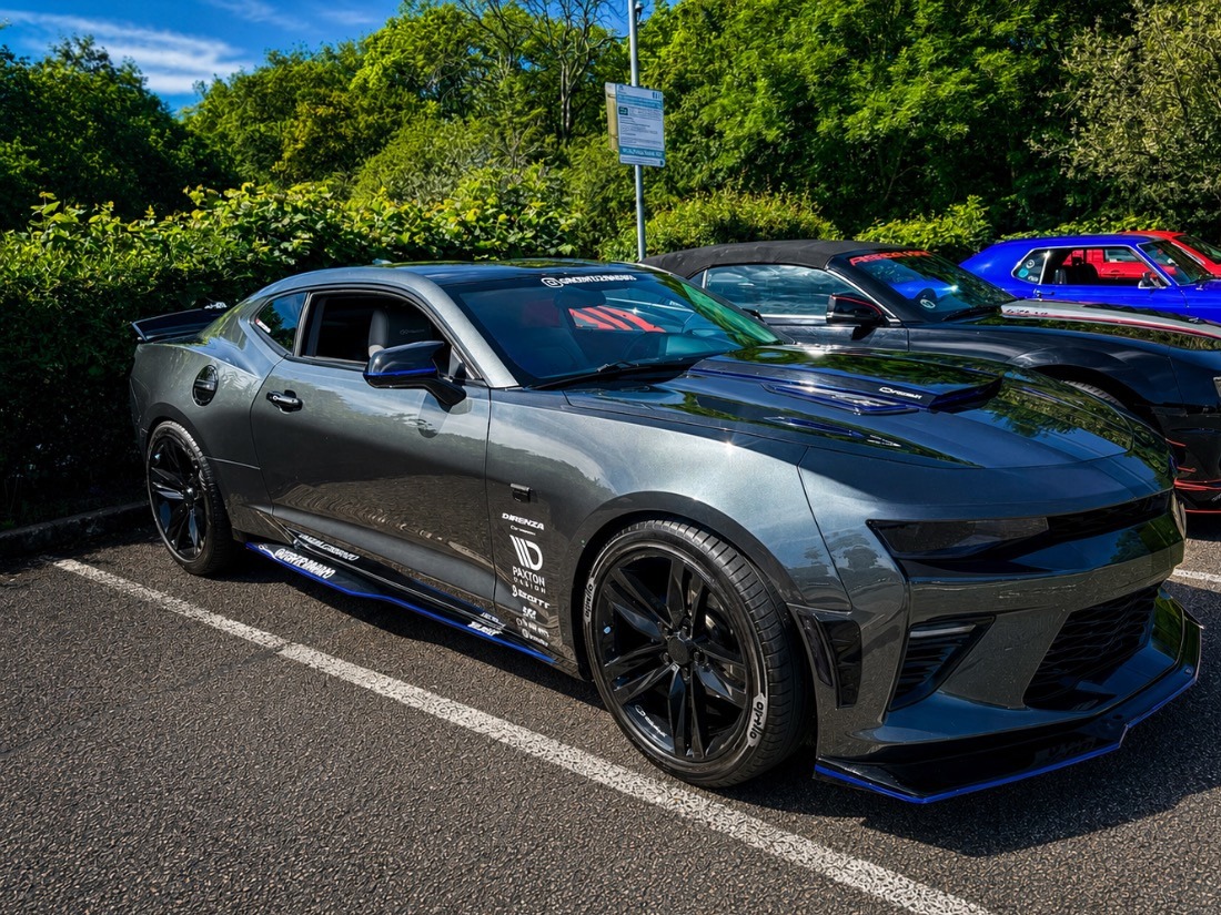 2018 Chevrolet Camaro Image 1