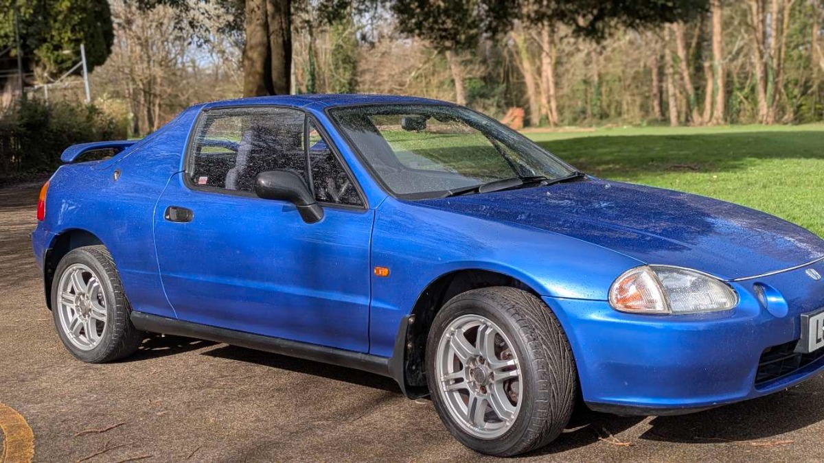 1993 Honda CRX Image 1