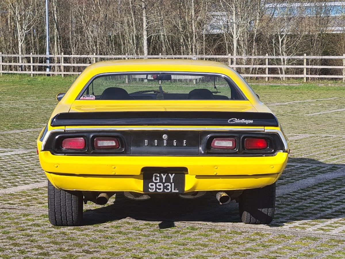 1973 Dodge Challenger Image 2