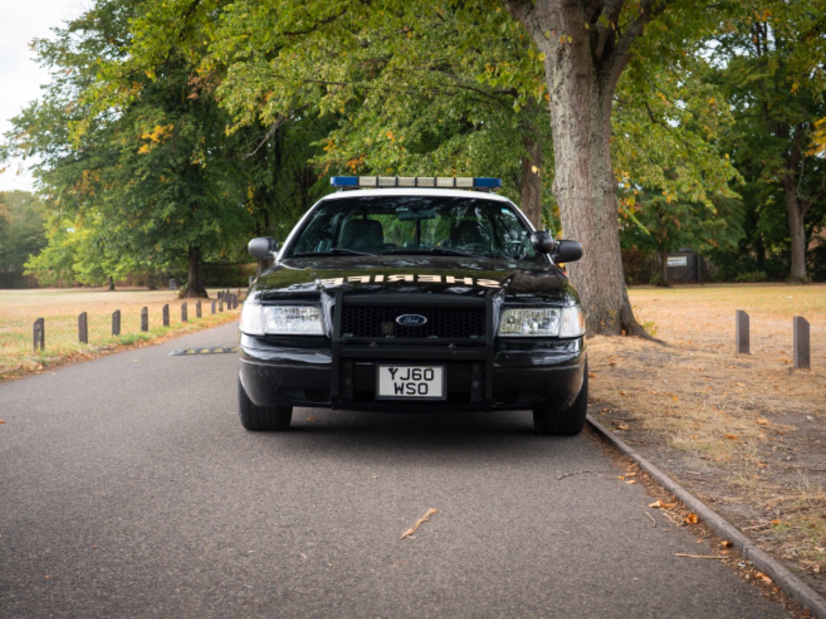 2011 Ford Crown Victoria Image 13