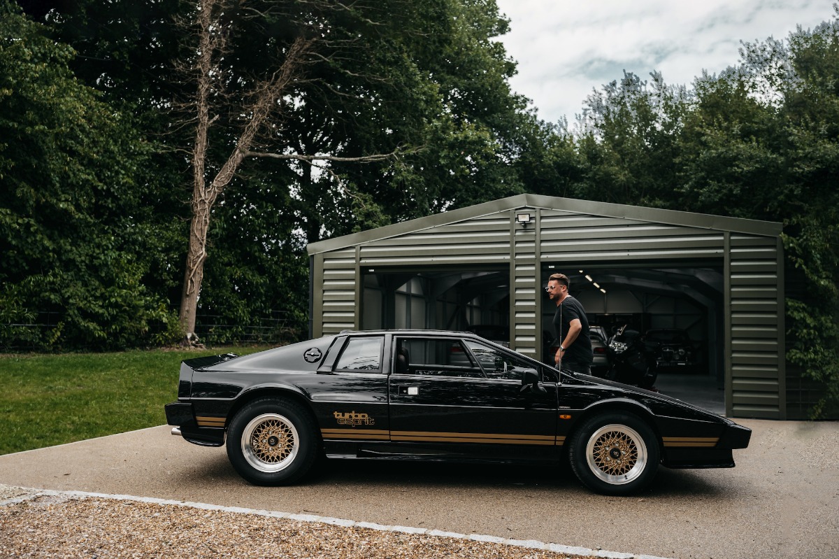 1984 Lotus Esprit Turbo Image 1