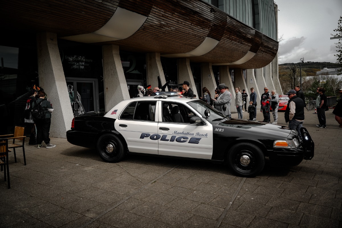 2006 Ford Crown Victoria Image 8