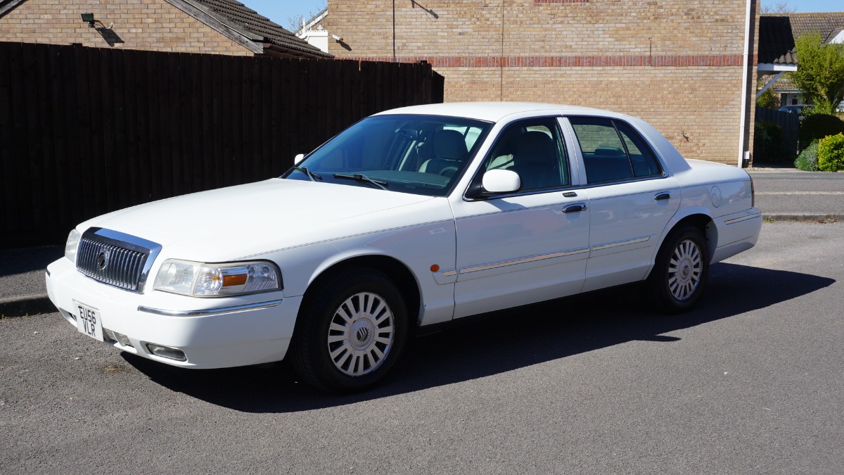 2006 Mercury Grand Marquis Image 1