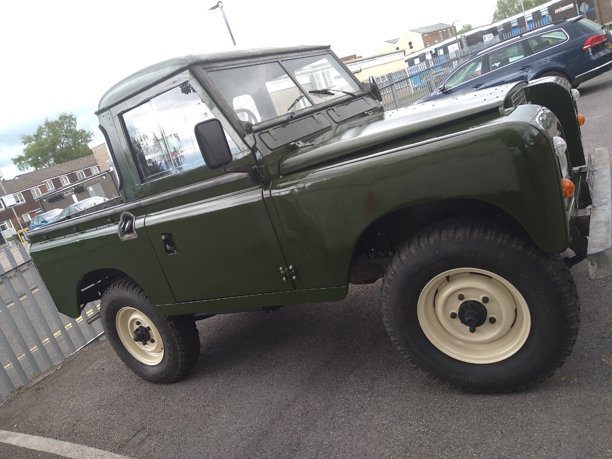 1969 Land Rover Series 2 Image 3