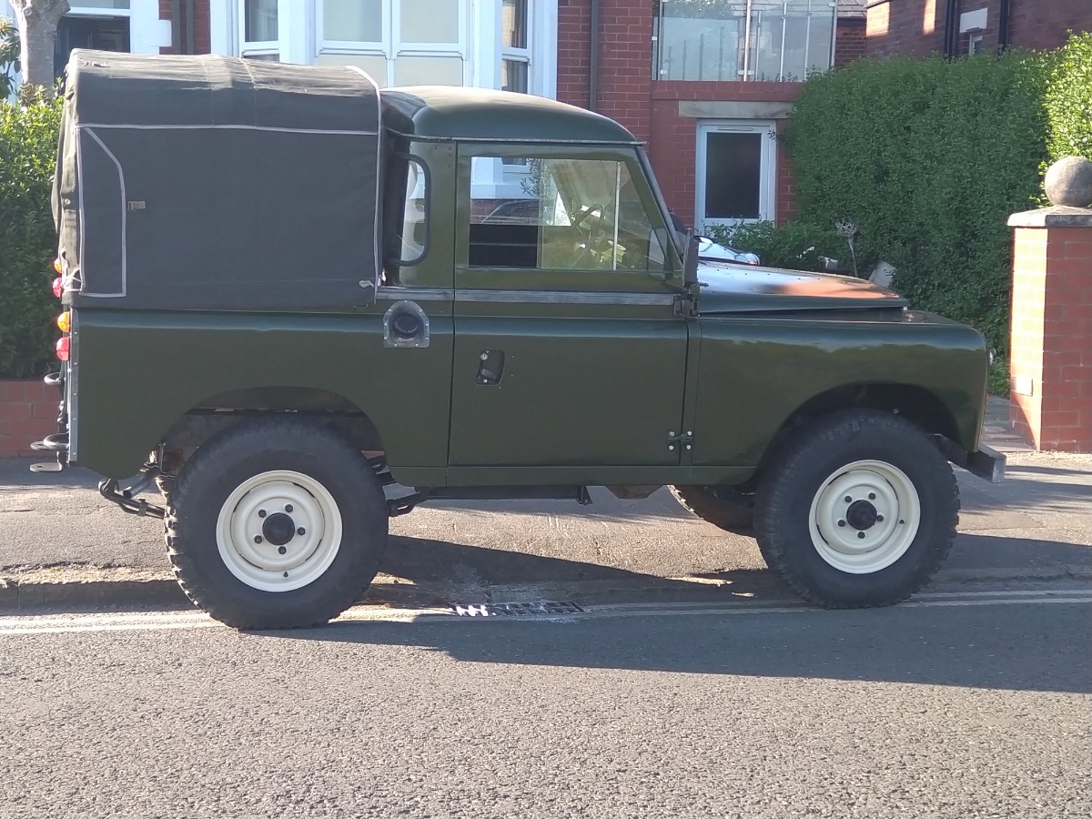 1969 Land Rover Series 2 Image 1
