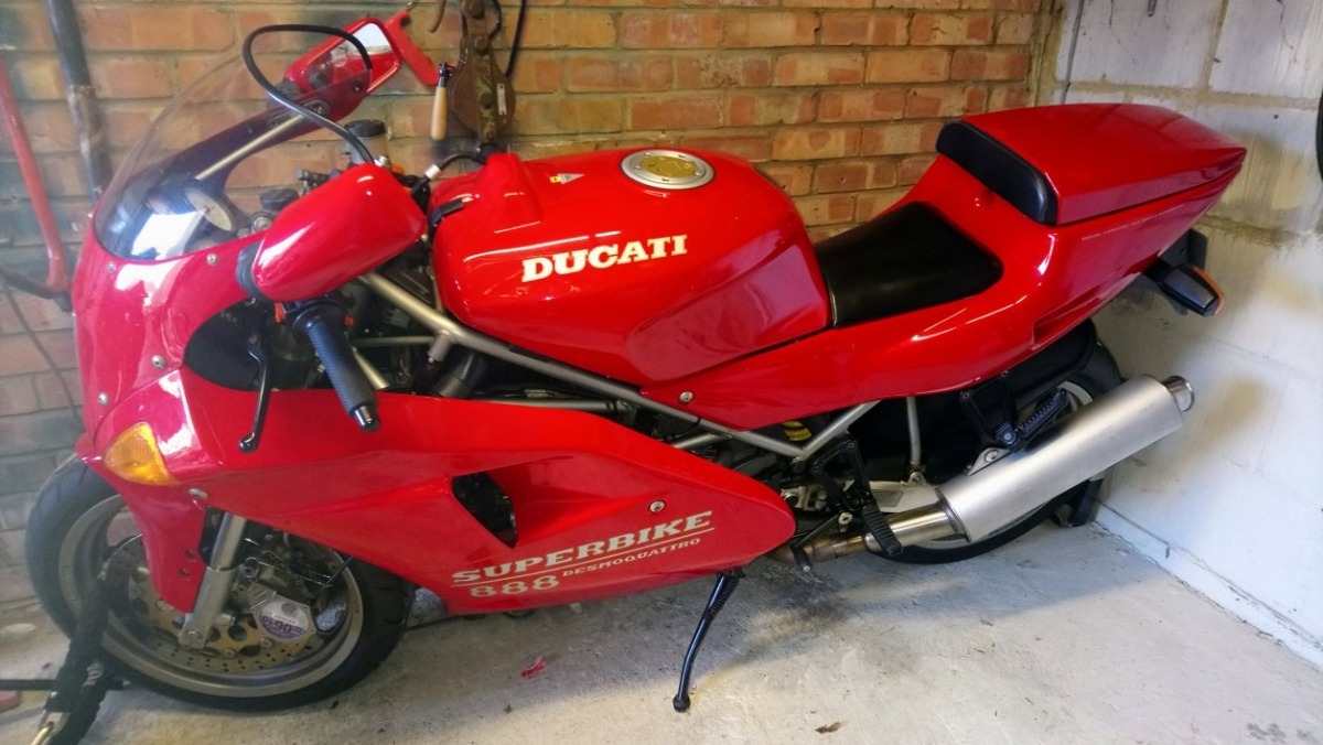 1994 Ducati 888 Strada Image 2