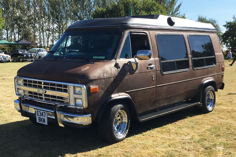 1987 Chevrolet G20 Image 1