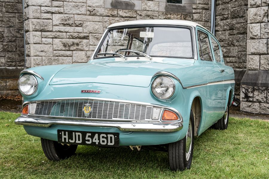1965 Ford Anglia Image 27