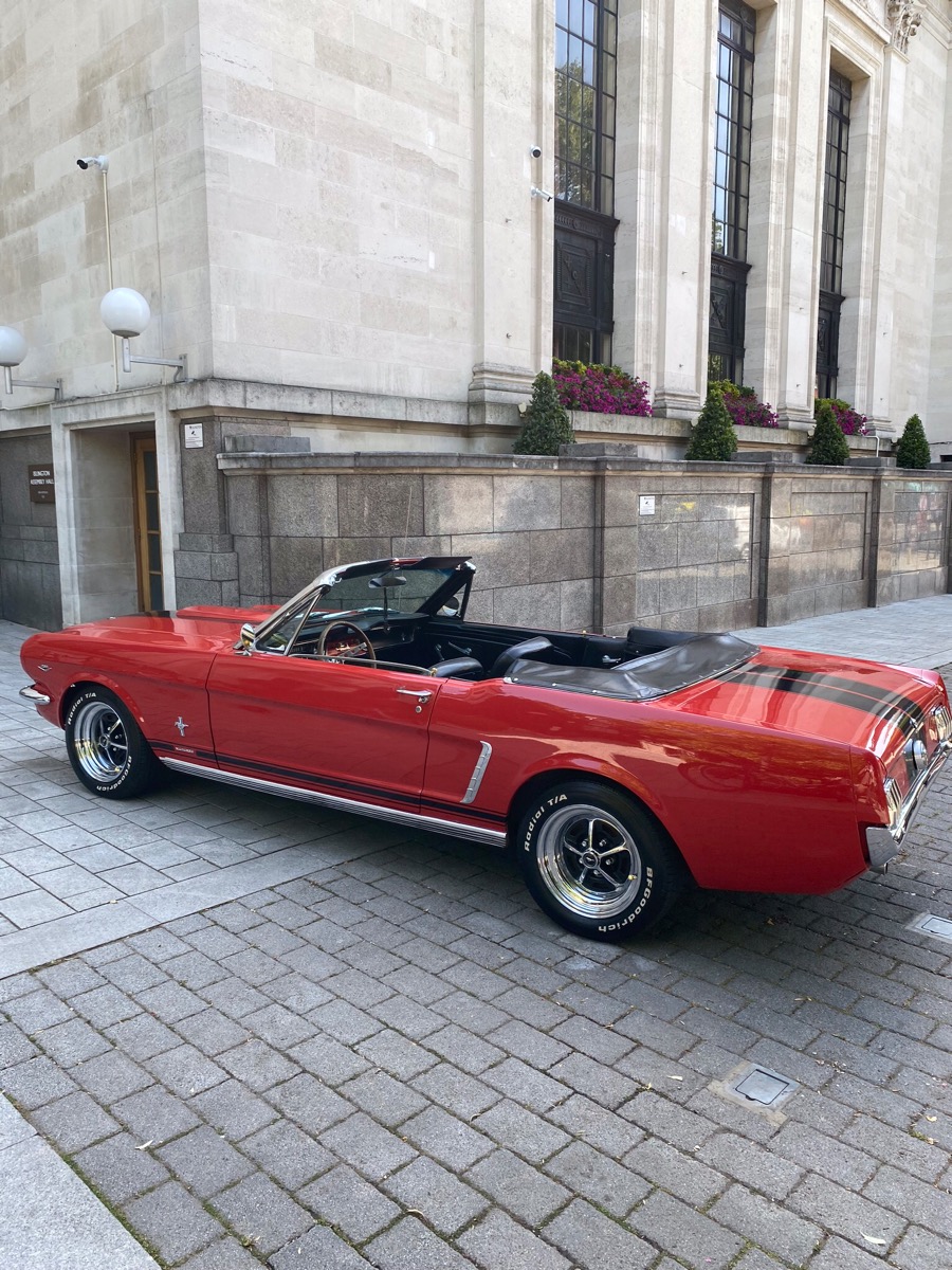 1965 Ford Mustang Image 2