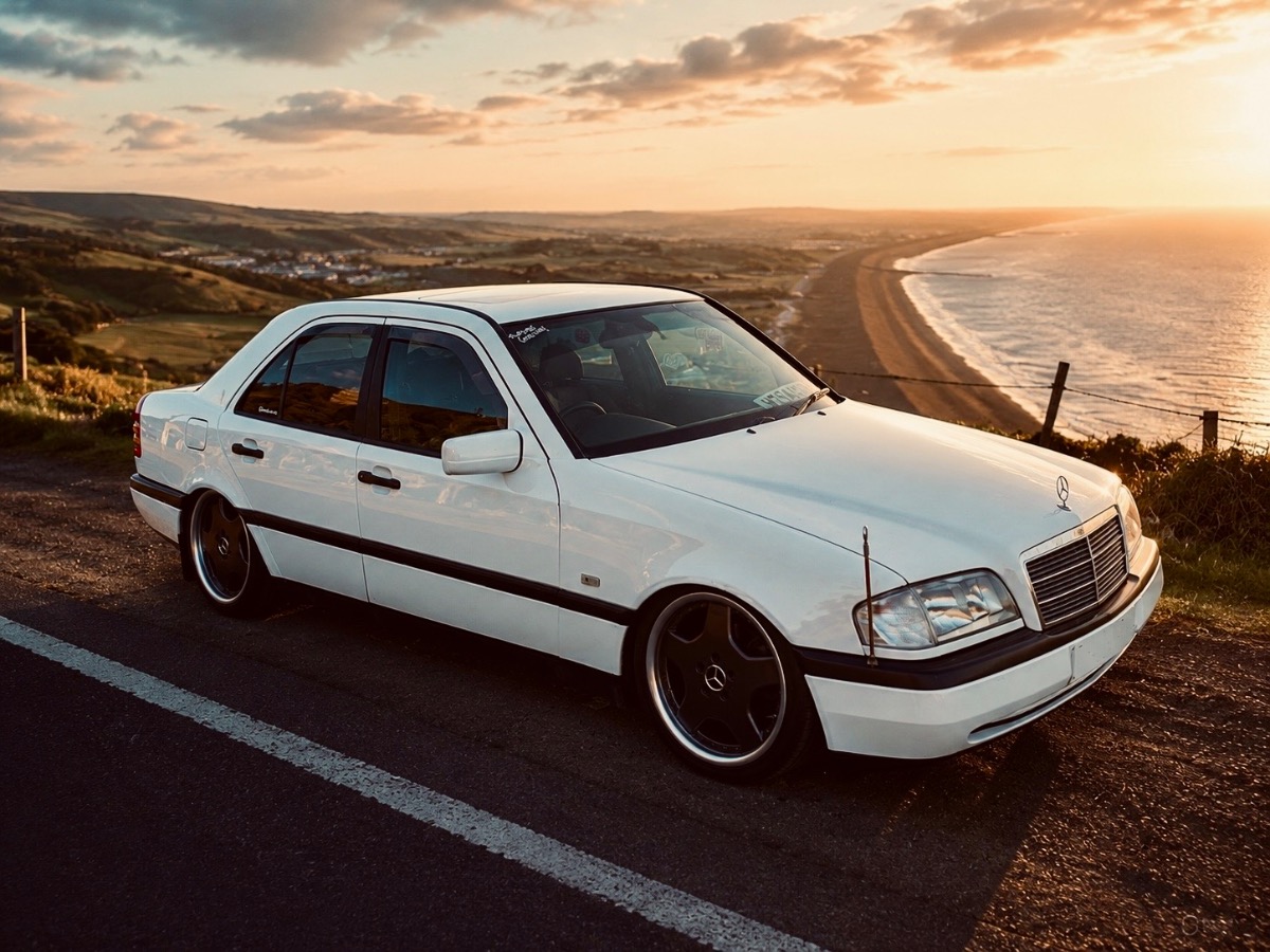 1995 Mercedes-Benz C-CLASS Image 3