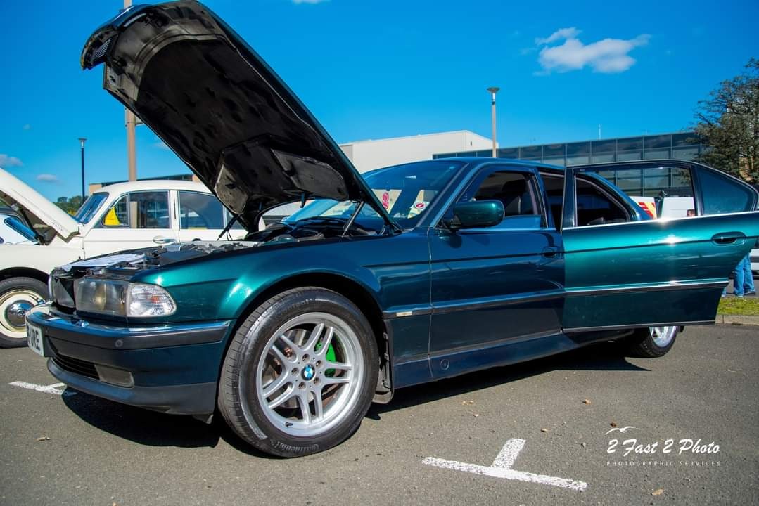 1997 BMW 7 Series Image 6