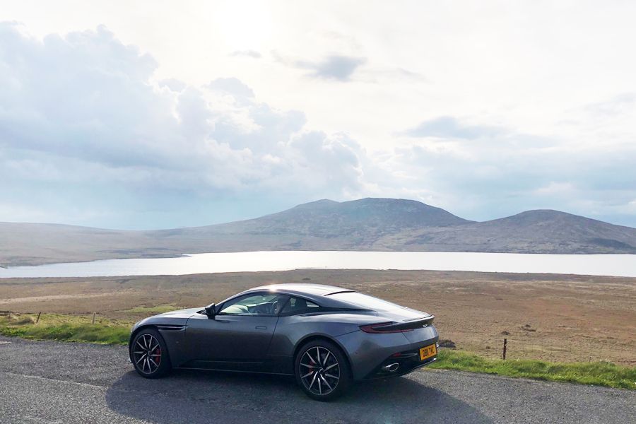 2017 Aston Martin DB11 Image 3