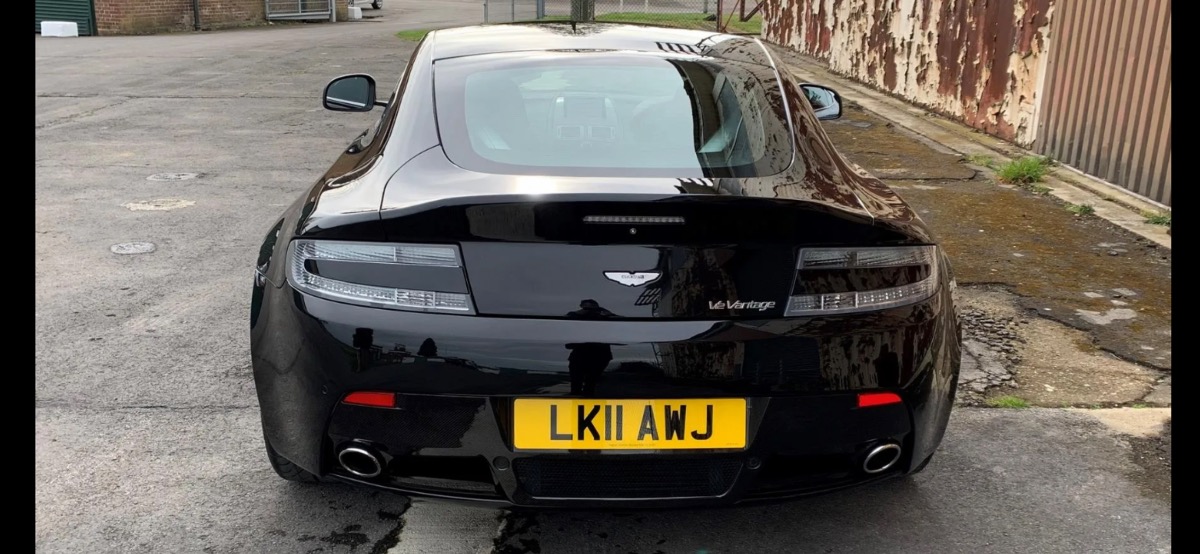 2012 Aston Martin V12 Vantage Image 5