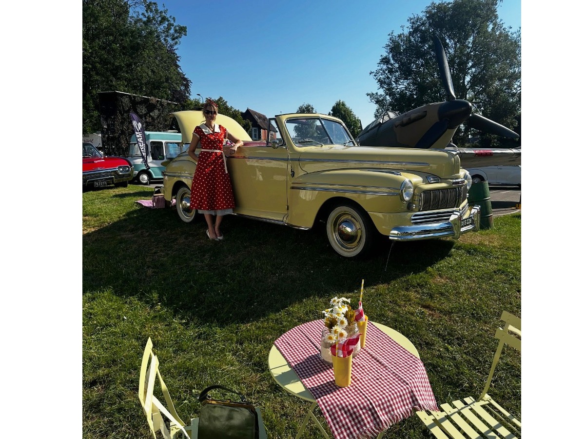 1947 Ford Mercury Image 3