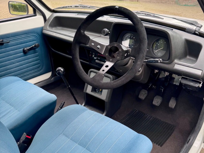1982 Ford Fiesta Image 4