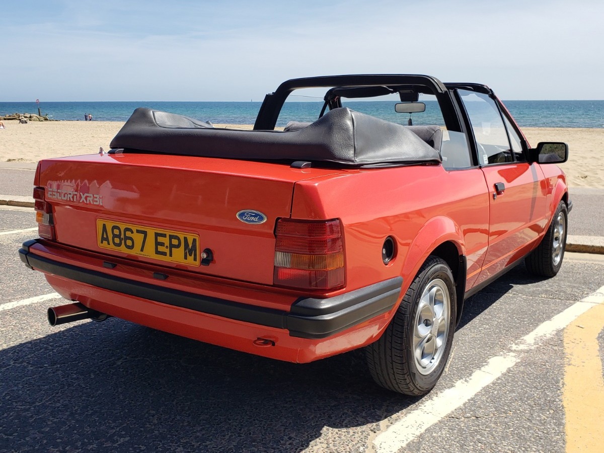1984 Ford Escort Image 6