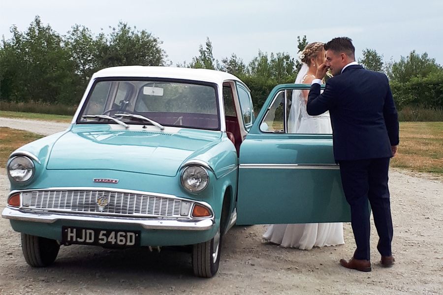 1965 Ford Anglia Image 12