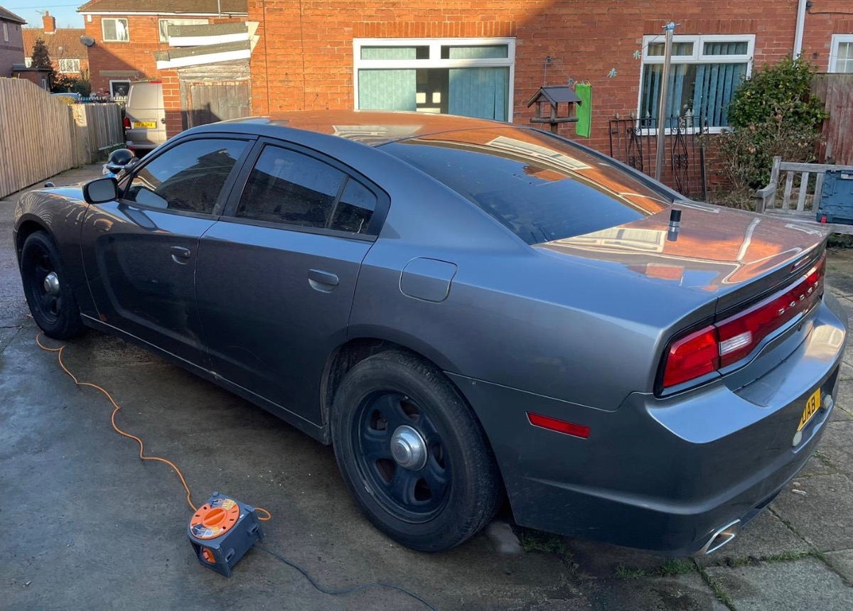 2011 Dodge Charger Image 2