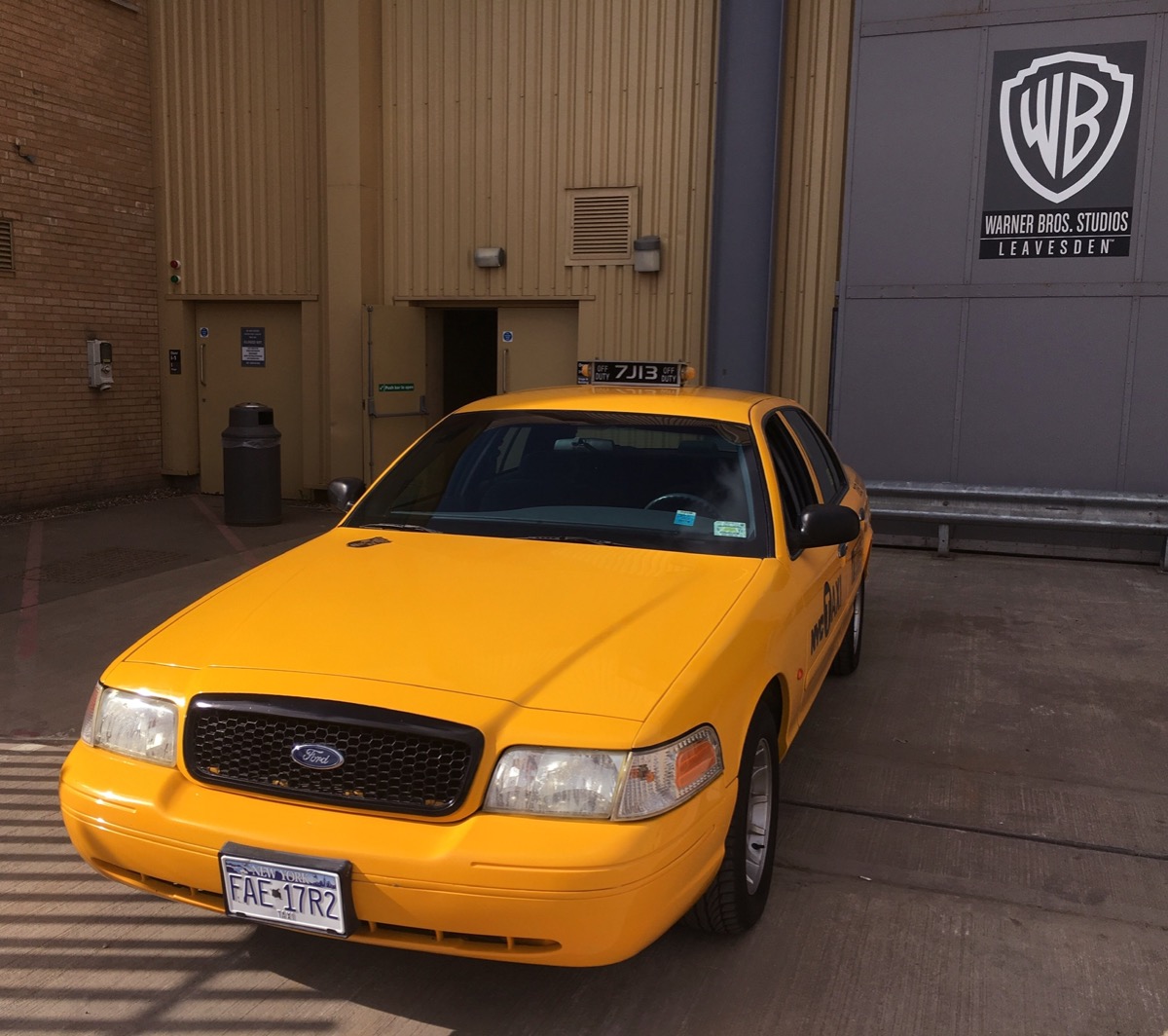 2001 Ford Crown Victoria Image 5