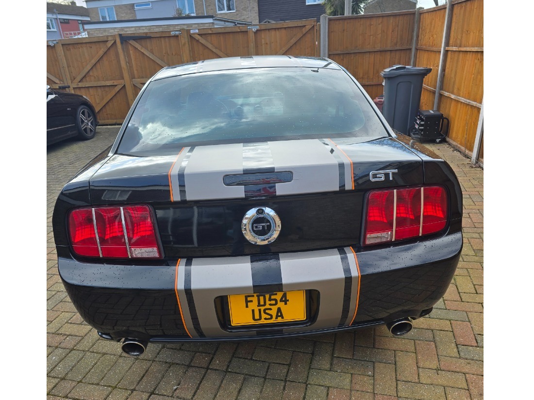 2005 Ford Mustang Image 12