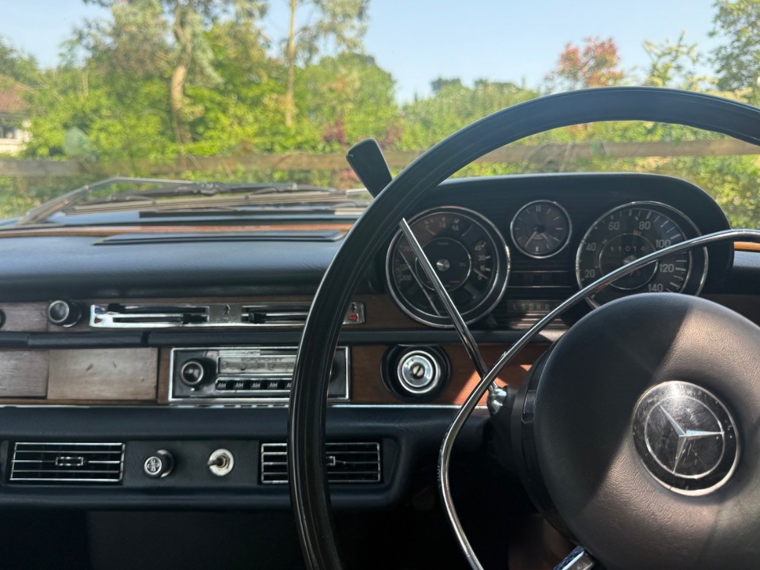 1968 Mercedes-Benz 280 Image 11