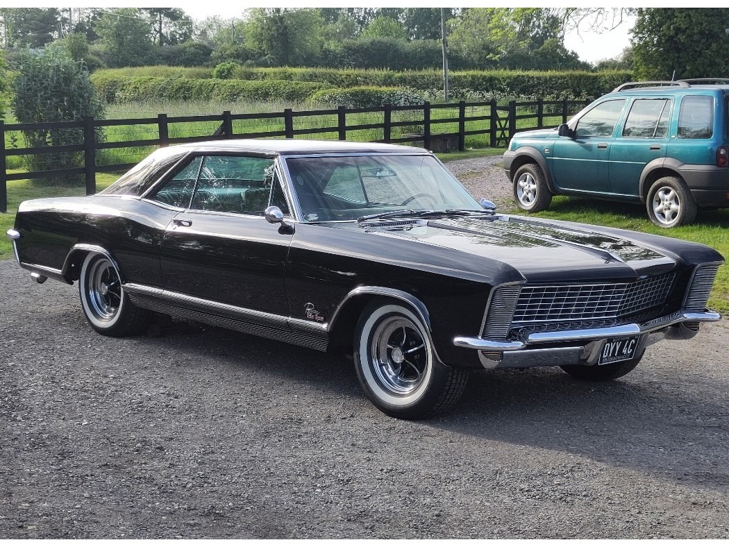 1965 Buick Riviera Image 1