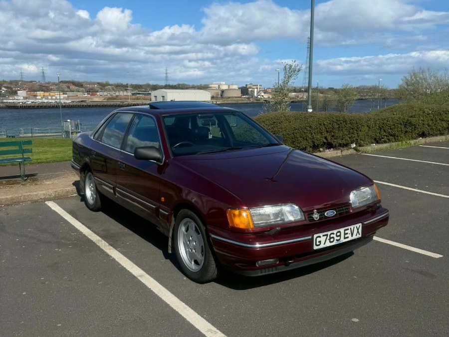1990 Ford Granada Image 2