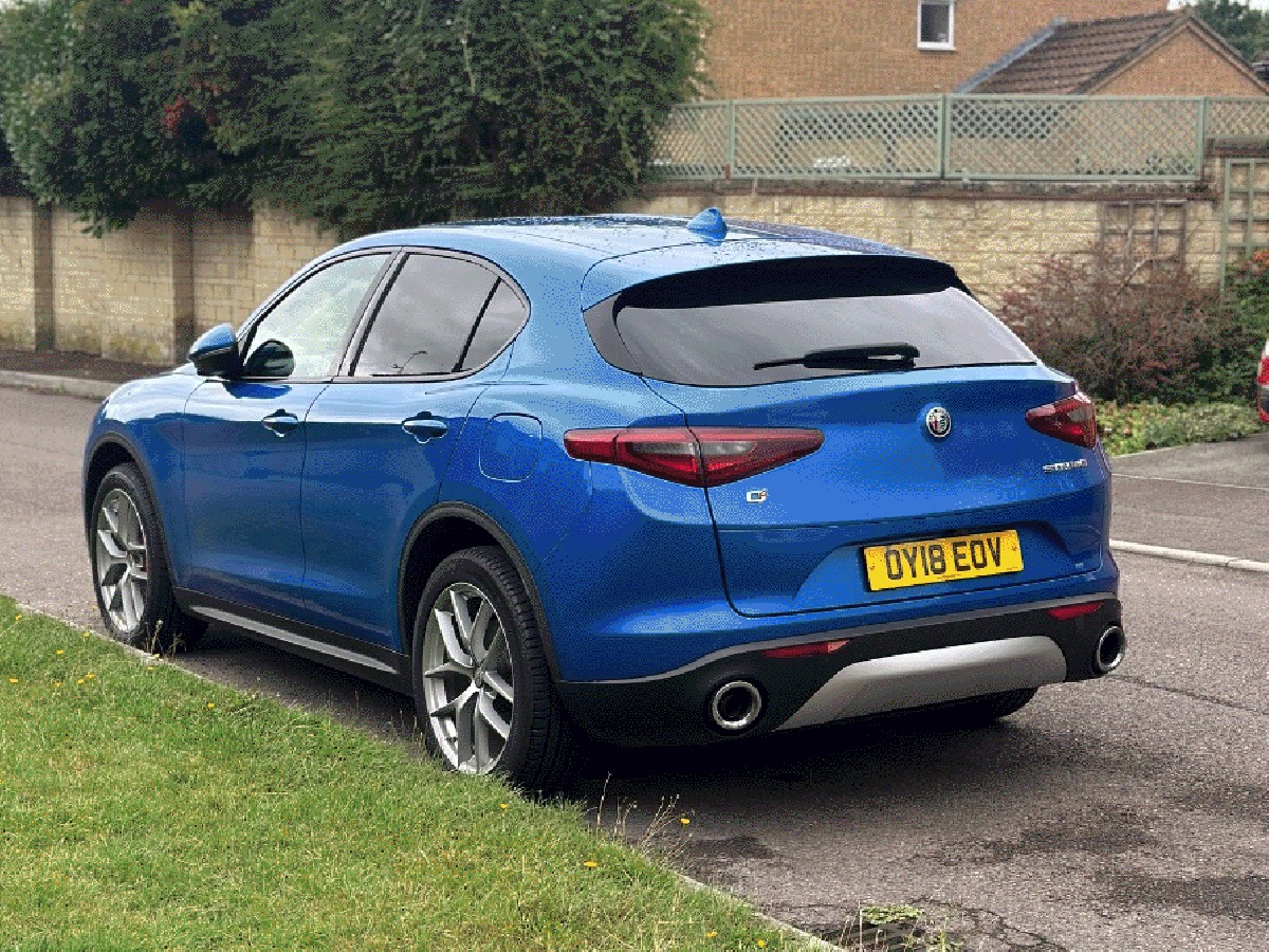 2018 Alfa Romeo Stelvio Image 4