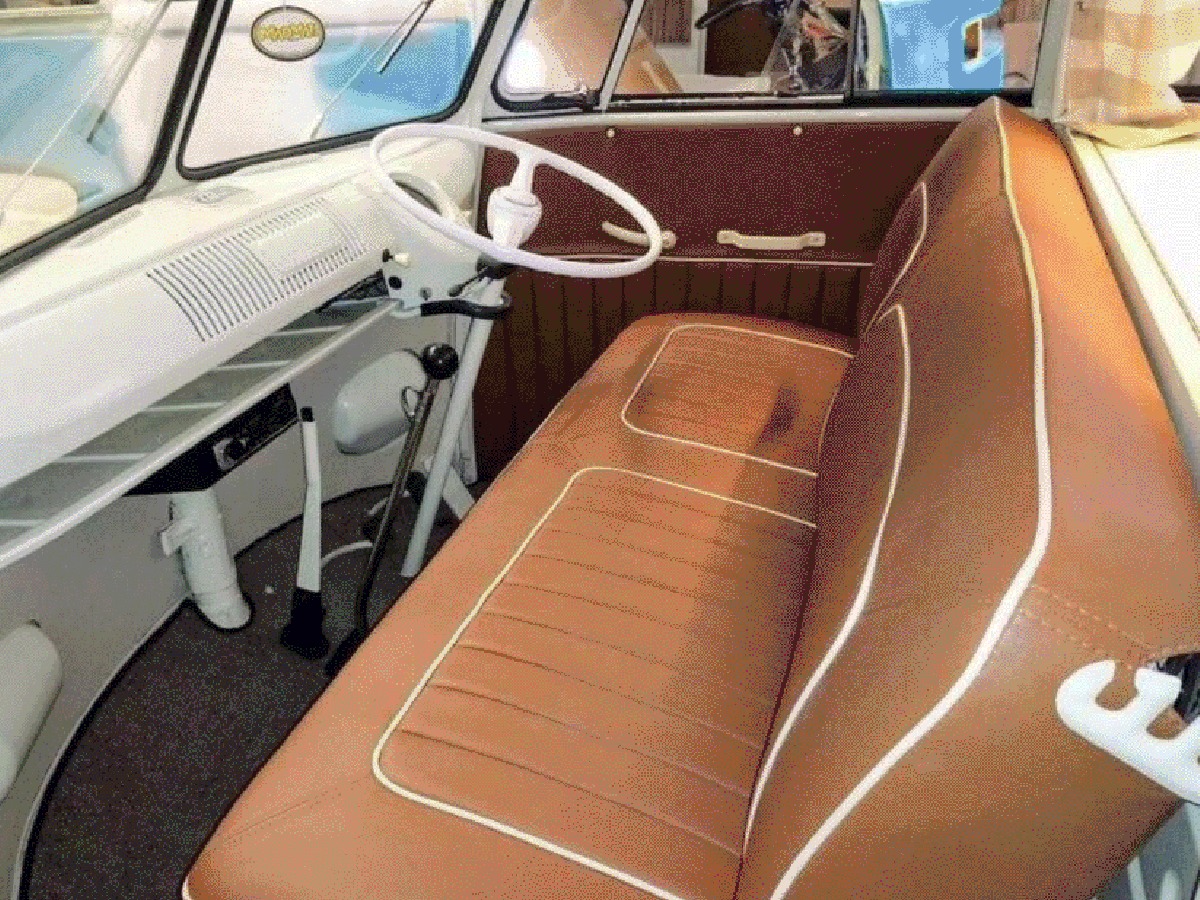 1961 Volkswagen T2 Camper Van / Bus Image 8