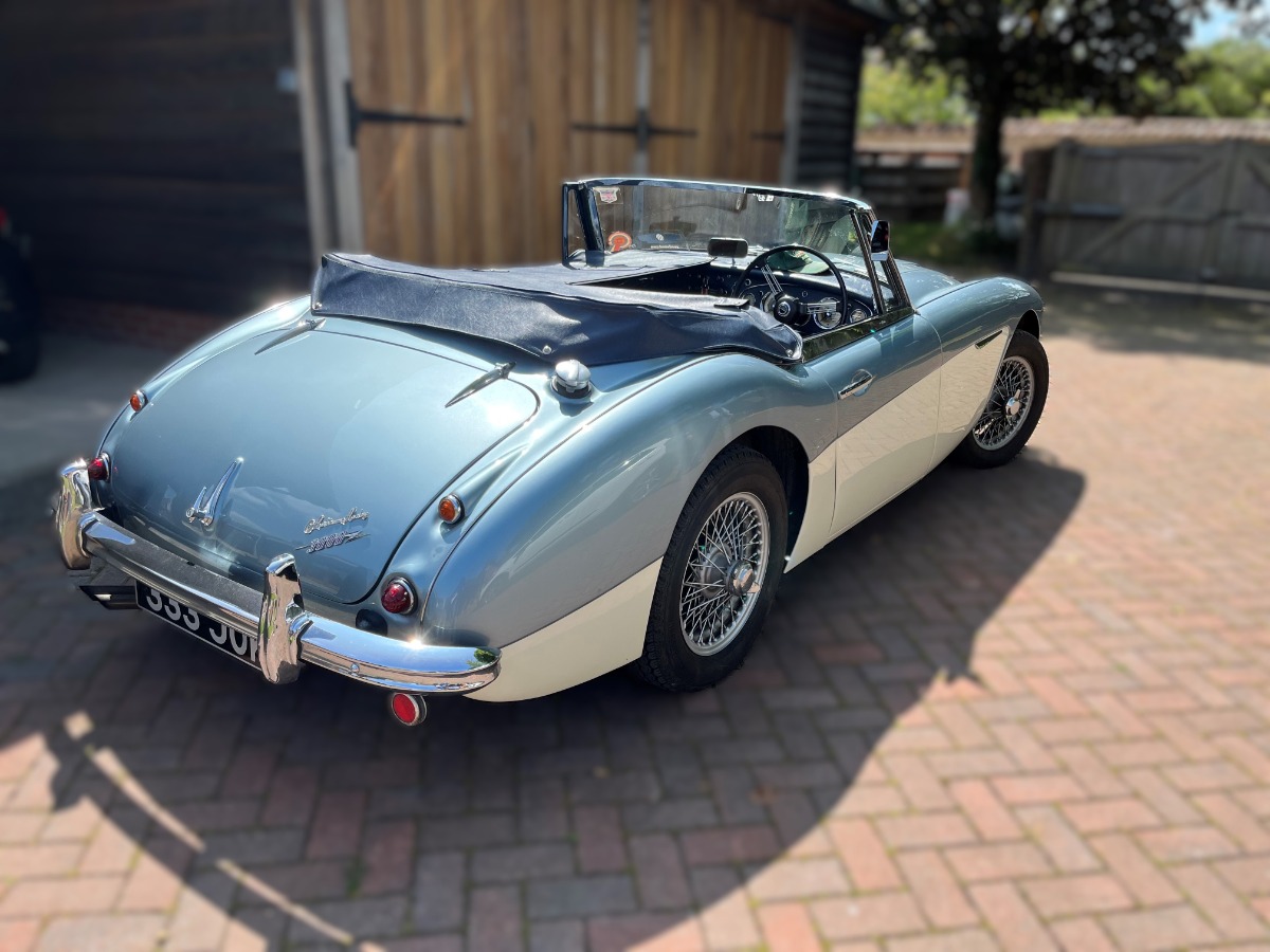 1963 Austin Healey 3000 Image 4