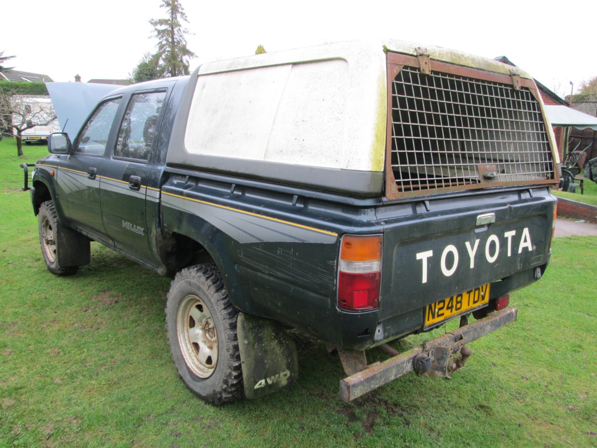 1995 Toyota Hilux Image 4