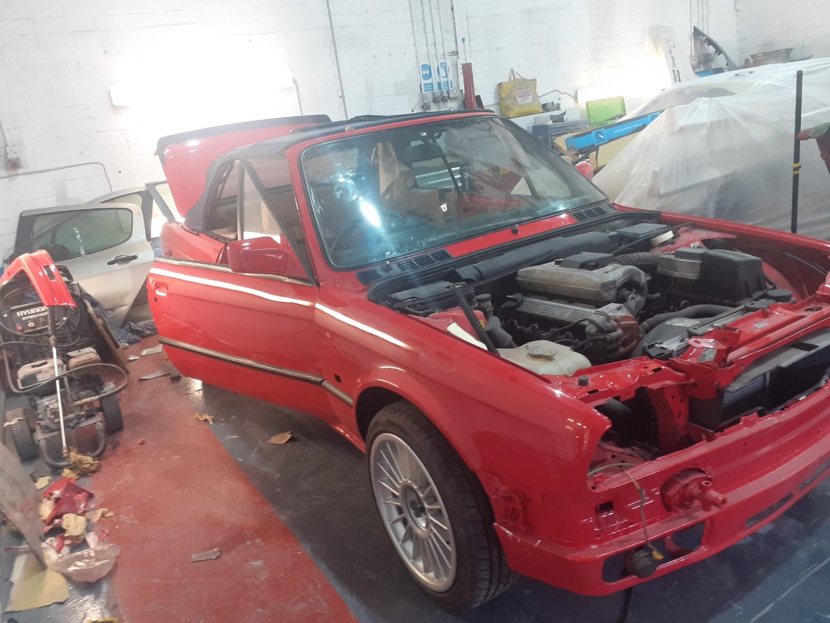 1992 BMW 3 Series Image 10