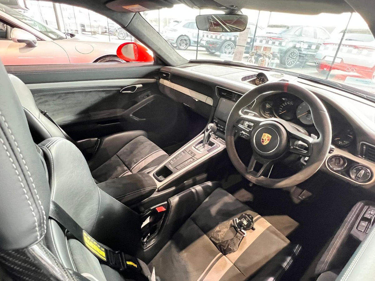 2018 Porsche 911 Image 4