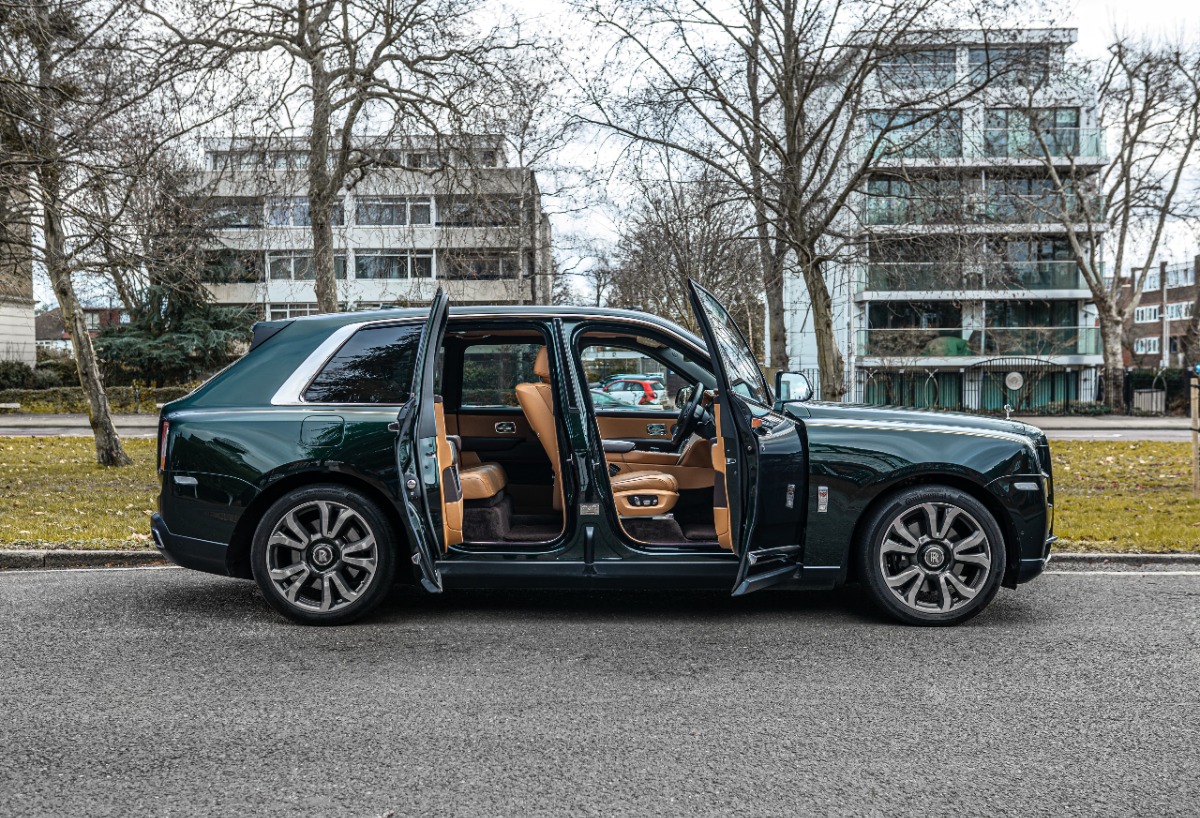 2019 Rolls-Royce Cullinan Image 1