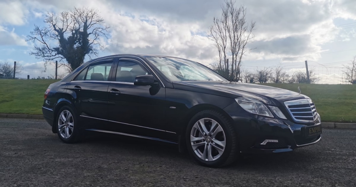2010 Mercedes-Benz E-Class Image 1
