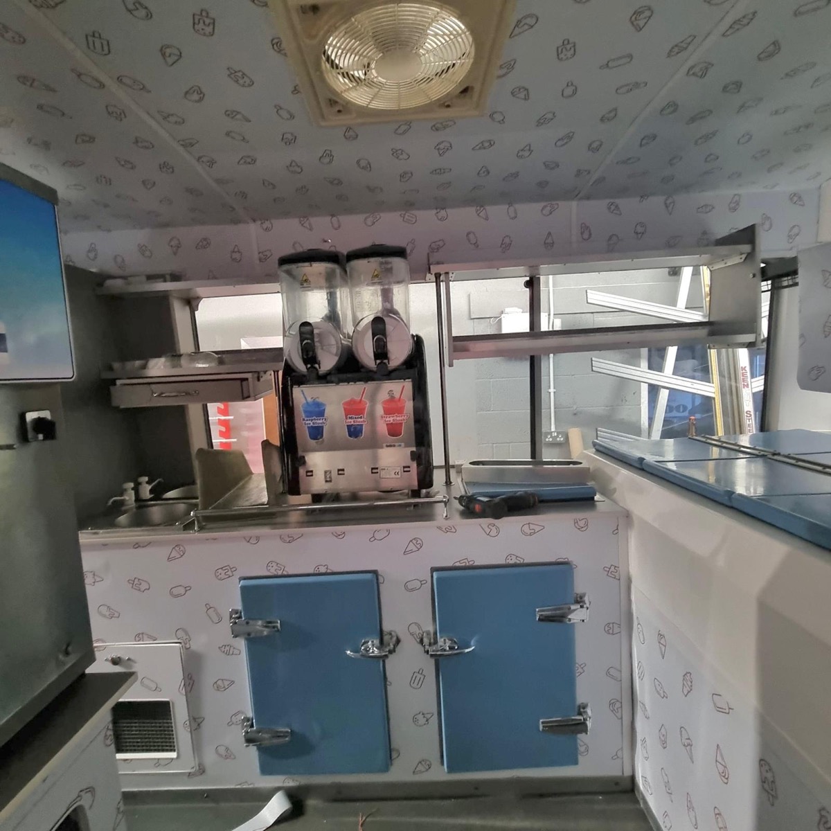 2013 Mercedes-Benz Sprinter 3500 Image 4