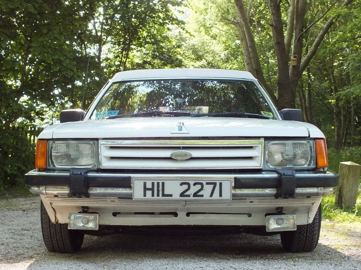 1982 Ford Granada Image 9