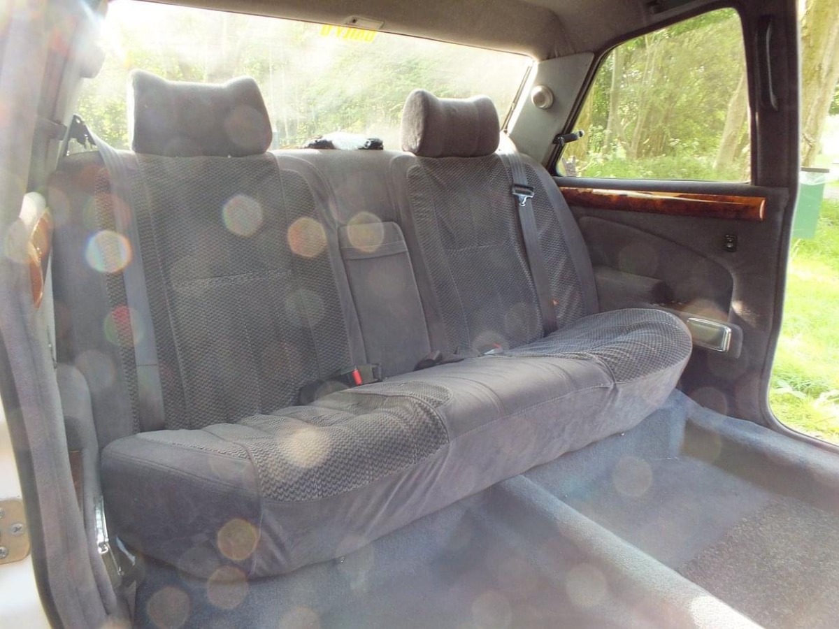 1982 Ford Granada Image 4