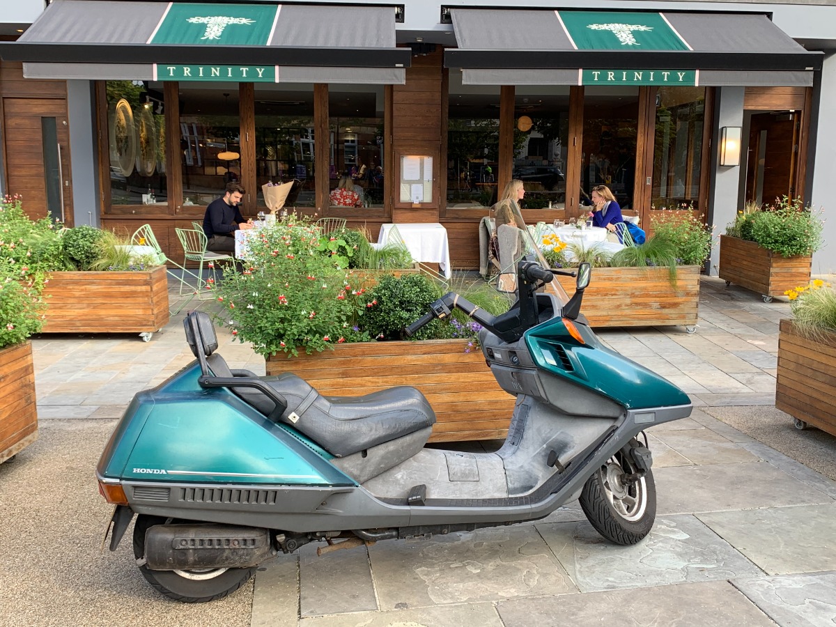 1996 Honda CB250R Image 2