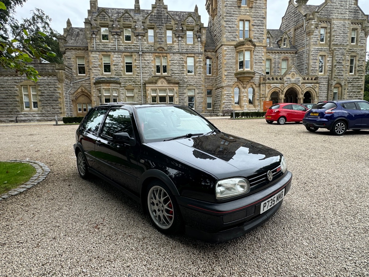 1996 Volkswagen Golf Image 1