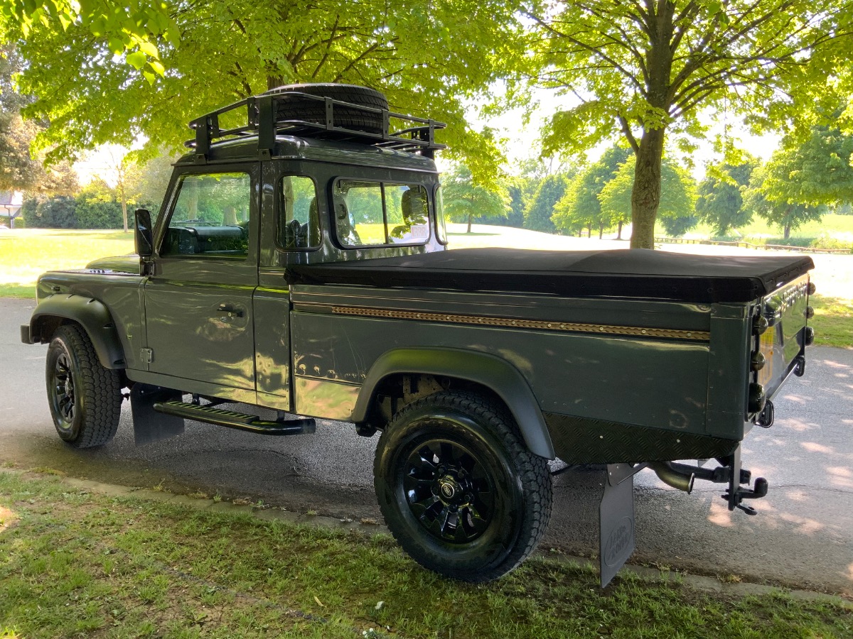 2012 Land Rover 110 Image 10