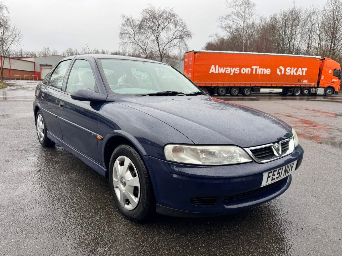 2001 Vauxhall Vectra Image 3