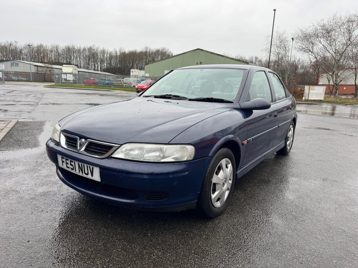 2001 Vauxhall Vectra Image 1