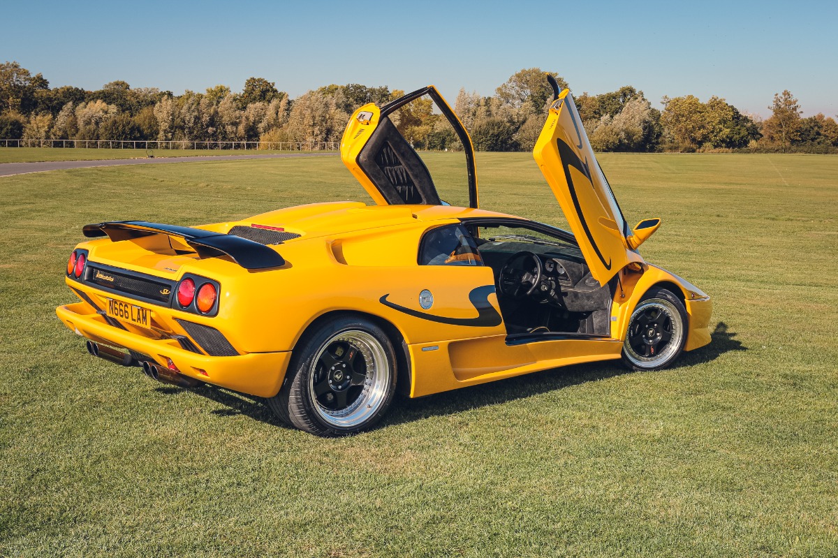 1996 Lamborghini Diablo Image 4